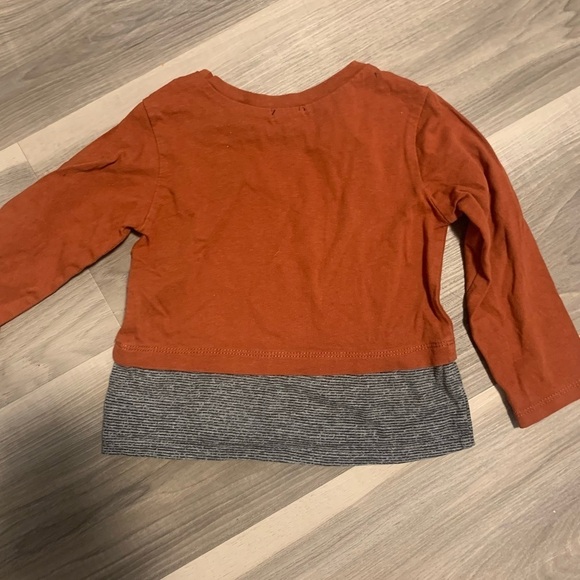 4/30$ Colimaçon long sleeve bear 12months - Picture 4 of 4